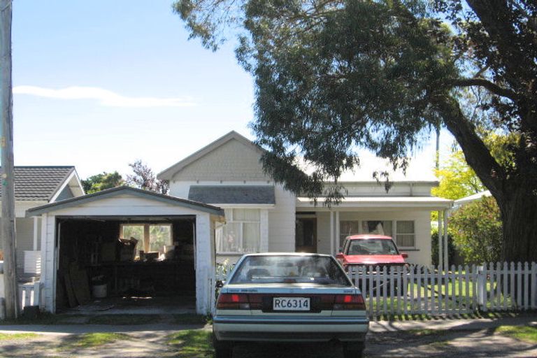 Photo of property in 10 Hinaki Street, Inner Kaiti, Gisborne, 4010