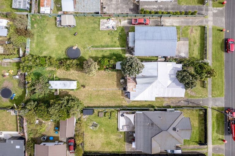 Photo of property in 115 Cornfoot Street, Castlecliff, Whanganui, 4501