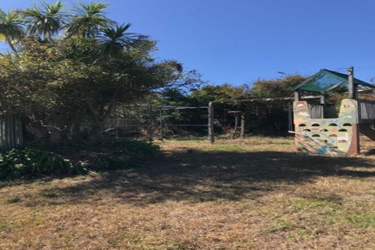 Photo of property in 30 William Souter Street, Forrest Hill, Auckland, 0620