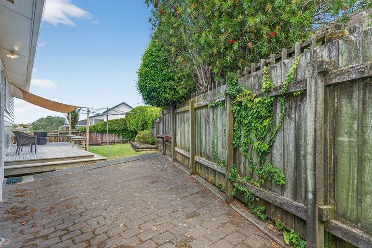 Photo of property in 98 Eban Avenue, Hillcrest, Auckland, 0627