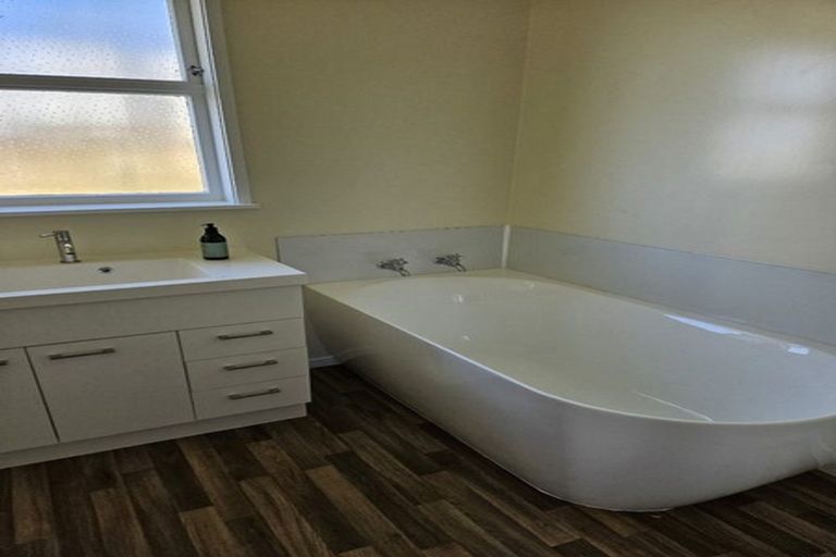 Photo of property in 76 Turner Drive, Western Heights, Rotorua, 3015