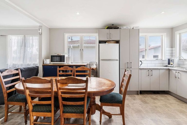 Photo of property in 136 Weymouth Road, Manurewa, Auckland, 2102