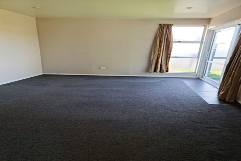 Photo of property in 2/72 Springs Road, Hornby, Christchurch, 8042