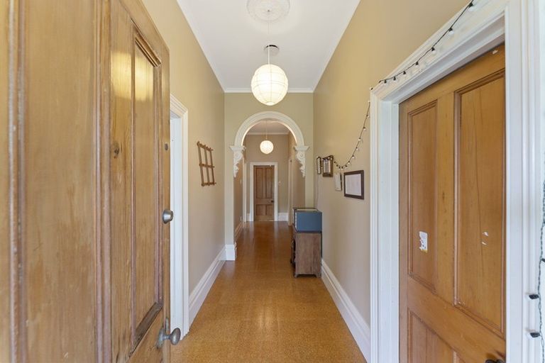 Photo of property in 32 Aylmer Street, Somerfield, Christchurch, 8024