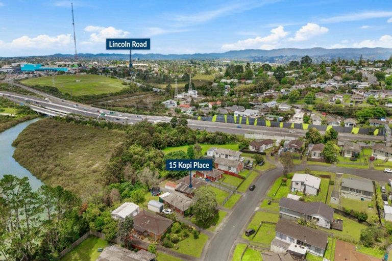 Photo of property in 15 Kopi Place, Massey, Auckland, 0614