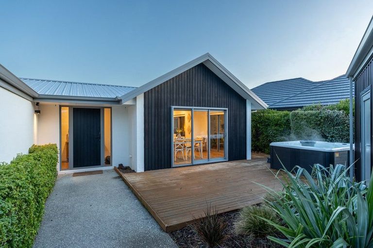 Photo of property in 3 Shipton Court, Lower Shotover, Queenstown, 9304