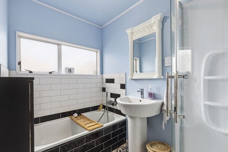 Photo of property in 437 Broadway, Miramar, Wellington, 6022