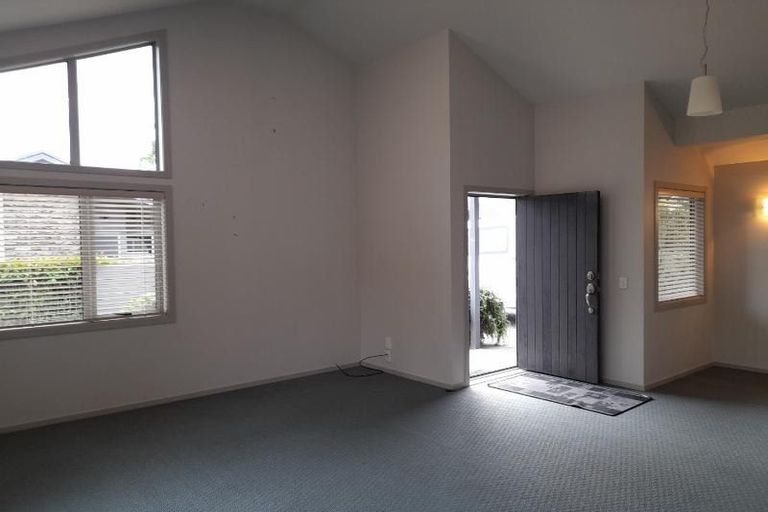 Photo of property in 23 Parata Street, Two Mile Bay, Taupo, 3330