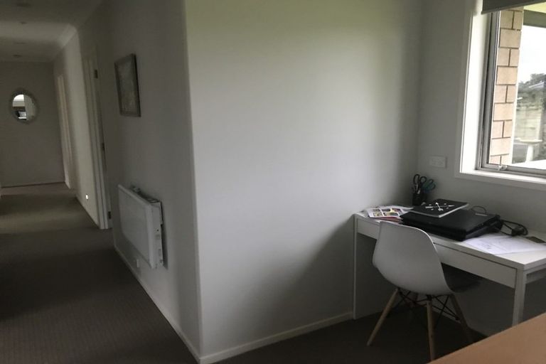 Photo of property in 35 Teal Place, Pyes Pa, Tauranga, 3112