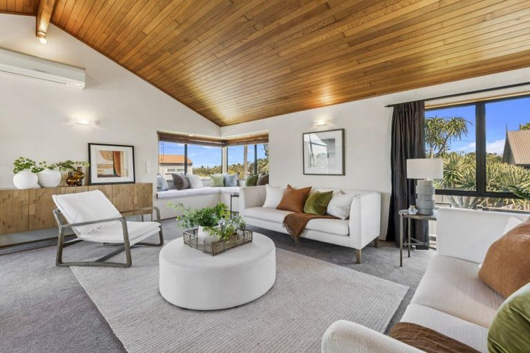 Photo of property in 1/11 Faulkner Road, Northcote Point, Auckland, 0627