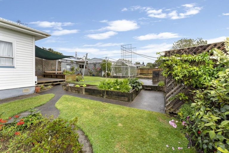 Photo of property in 15 Hamlet Street, Stratford, 4332