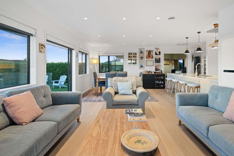 Photo of property in 16 Tokerau Crescent, Pukekohe, 2120
