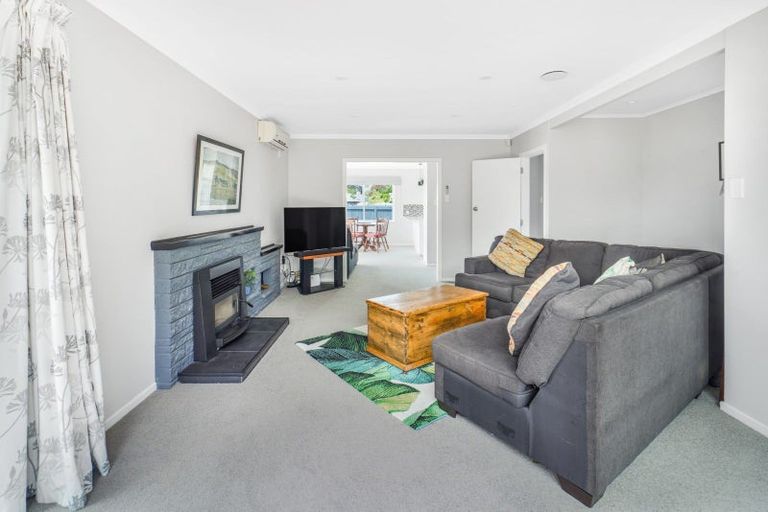 Photo of property in 49 Cecil Street, St Andrews, Hamilton, 3200