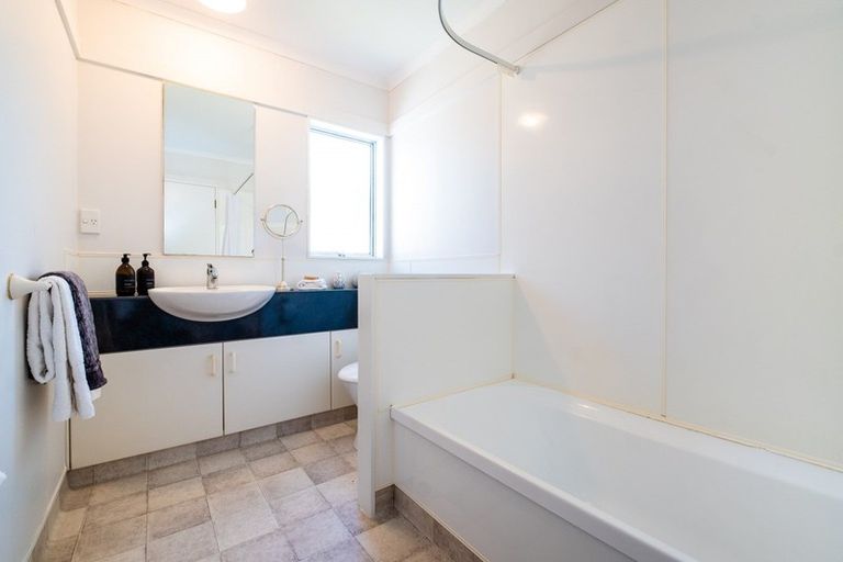 Photo of property in 2a Arcadia Lane, Havelock North, 4130