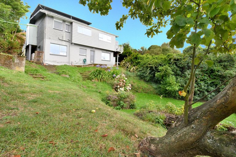Photo of property in 16 Junction Road, Ravensbourne, Dunedin, 9022