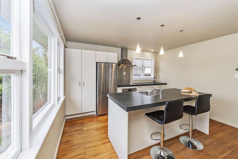 Photo of property in 33 Charlcott Street, Burnside, Christchurch, 8053