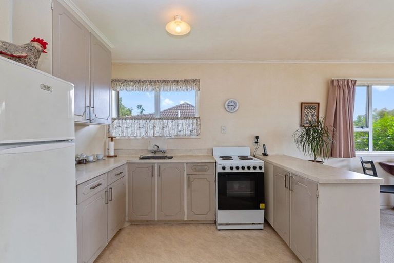 Photo of property in 2/2 Palm Court Drive, Glen Eden, Auckland, 0602