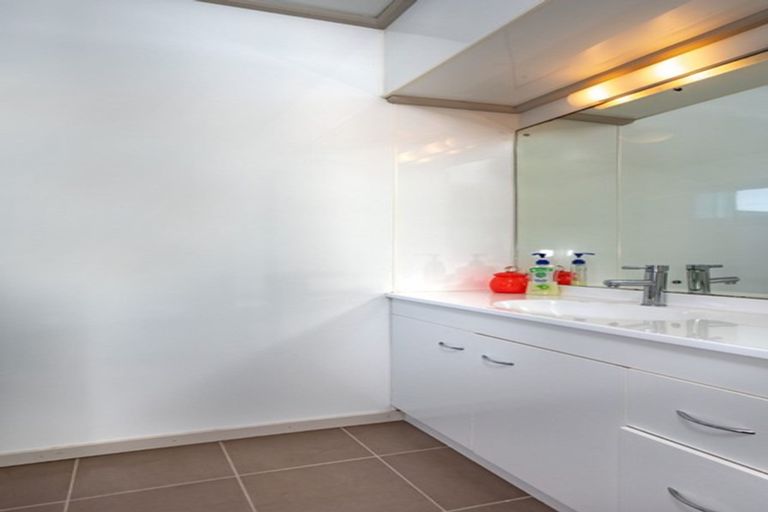 Photo of property in 103a Seaview Road, Whangamata, 3620