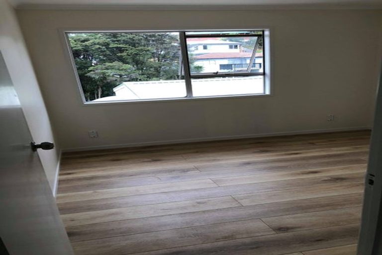 Photo of property in 17 Sapphire Place, Bayview, Auckland, 0629