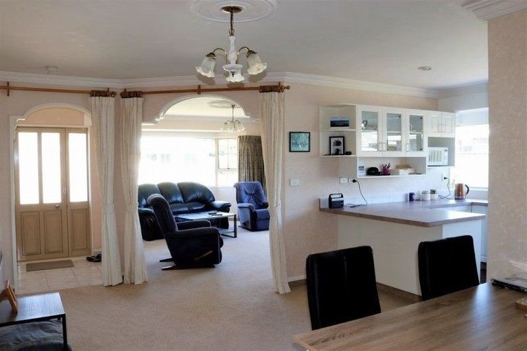 Photo of property in 30 Kakaho Drive, Tawhero, Whanganui, 4501