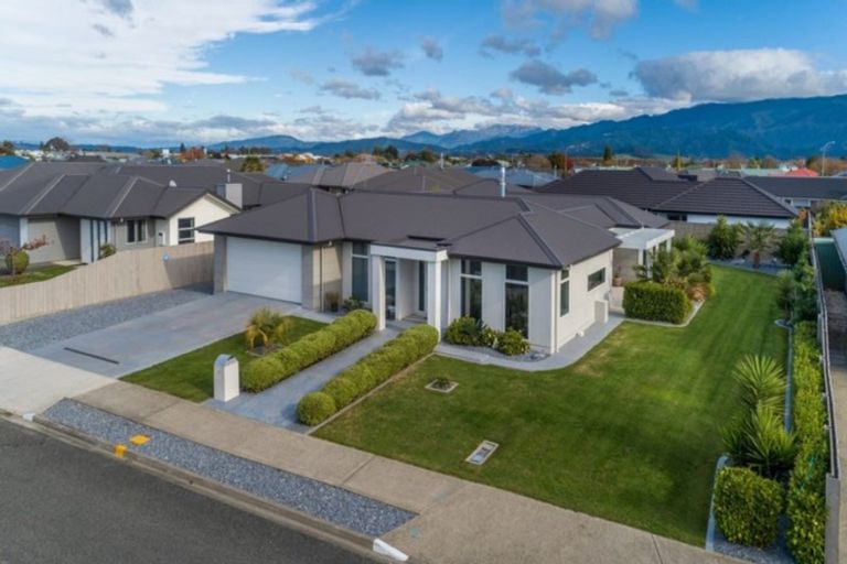 Photo of property in 37 Sanderlane Drive, Motueka, 7120