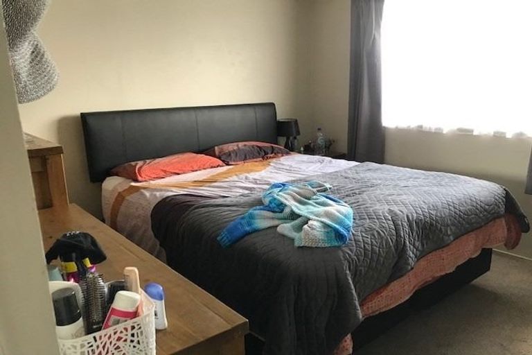 Photo of property in 2/59 Redcrest Avenue, Red Hill, Papakura, 2110