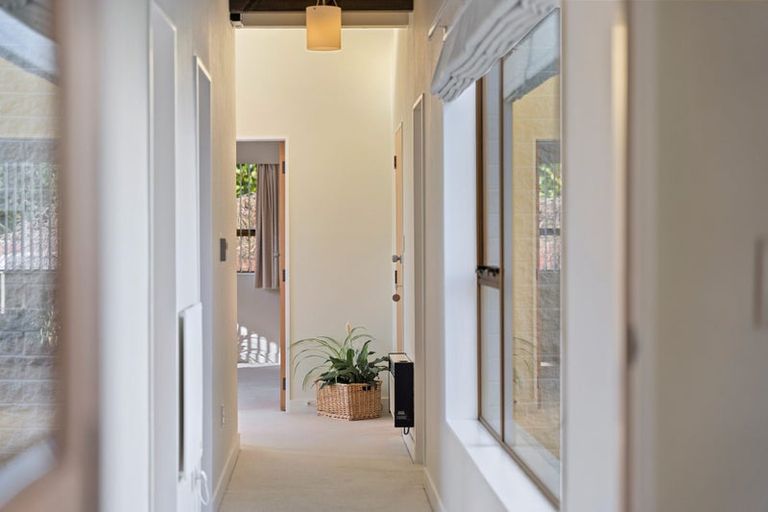 Photo of property in 4 Sunny Glen, Waikanae, 5036