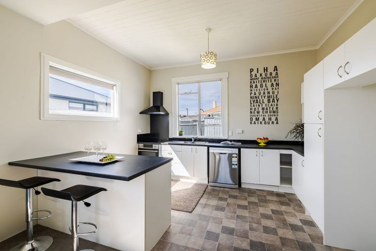 Photo of property in 41 Bathgate Street, South Dunedin, Dunedin, 9012