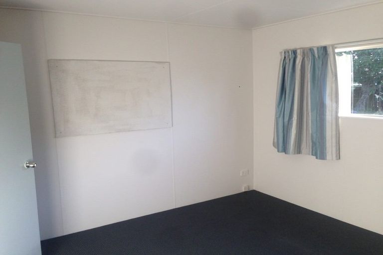 Photo of property in 9 Tensing Place, Sockburn, Christchurch, 8042