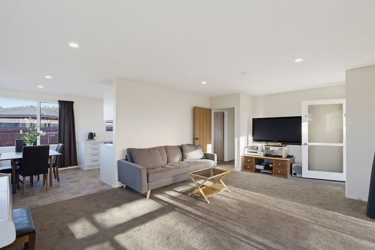 Photo of property in 30 Saint Heliers Crescent, Aranui, Christchurch, 8061