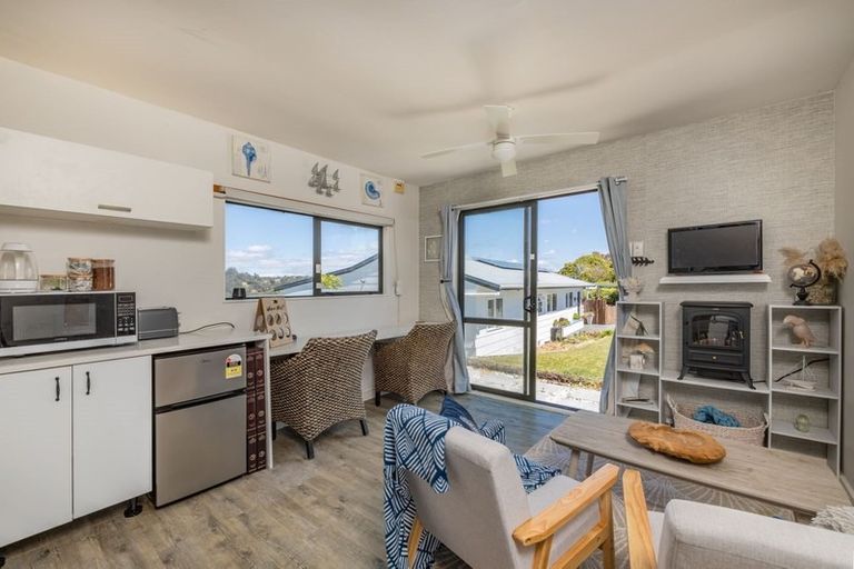 Photo of property in 6 Brumby Lane, Russell, 0272