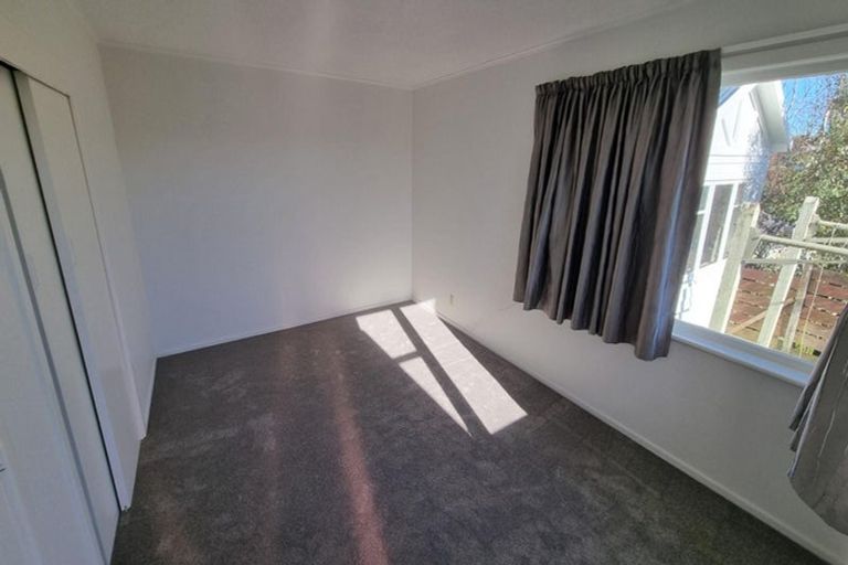 Photo of property in 128 Helston Road, Paparangi, Wellington, 6037