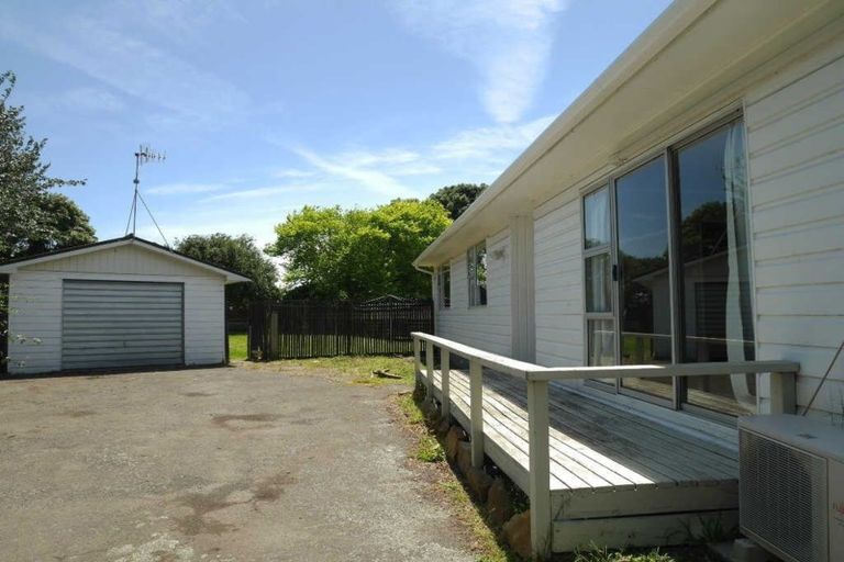 Photo of property in 43 Arawhata Road, Paraparaumu, 5032