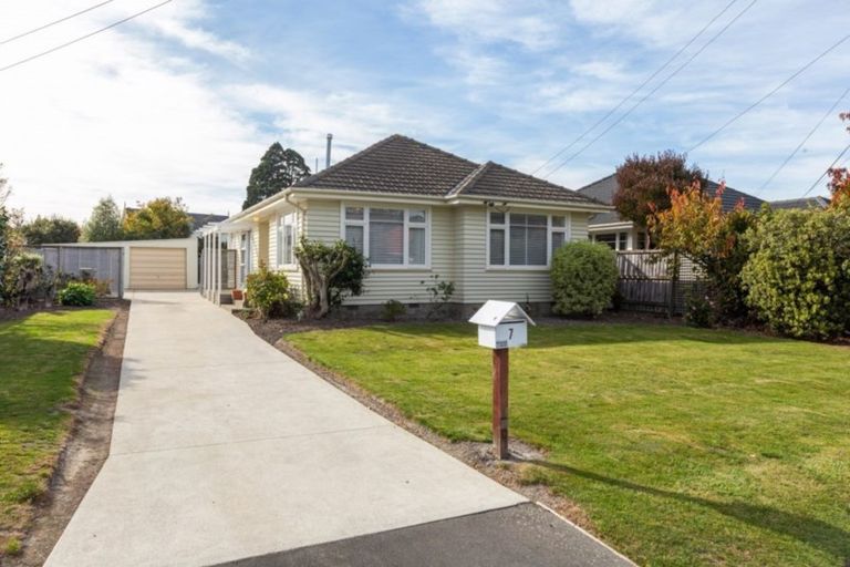 Photo of property in 7 Waters Street, Hoon Hay, Christchurch, 8025