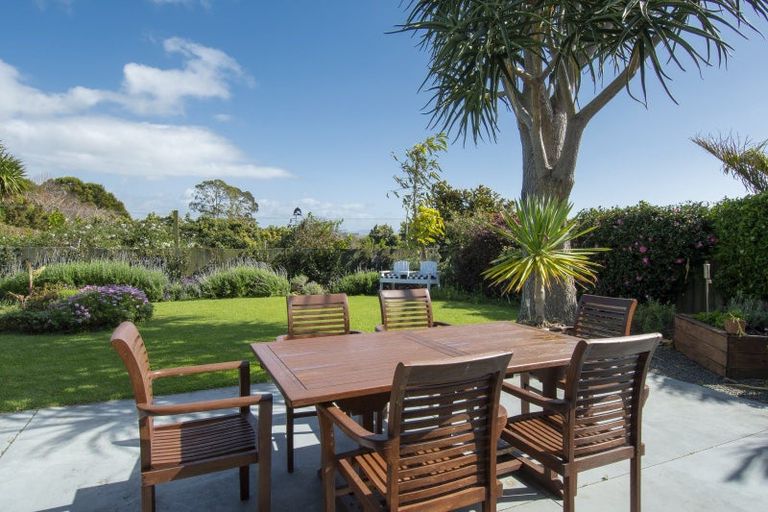 Photo of property in 10 Haden Place, Omokoroa, 3114