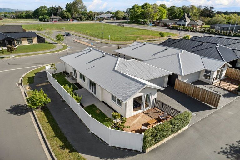 Photo of property in 7 Eminence Drive, Northwood, Christchurch, 8051