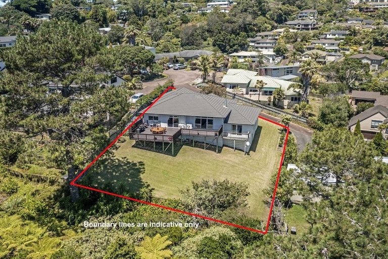 Photo of property in 17 Bushglen Court, Browns Bay, Auckland, 0630