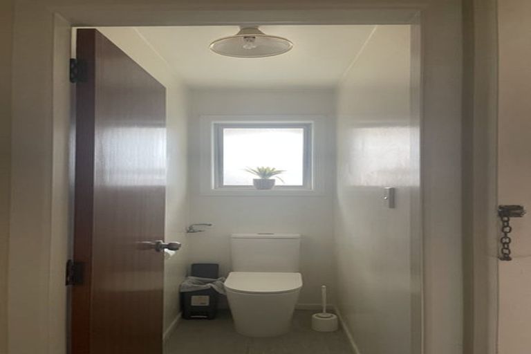 Photo of property in 1/77 Memorial Avenue, Ilam, Christchurch, 8053