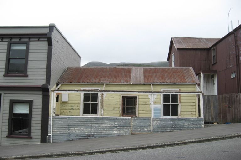 Photo of property in 27 Canterbury Street, Lyttelton, 8082