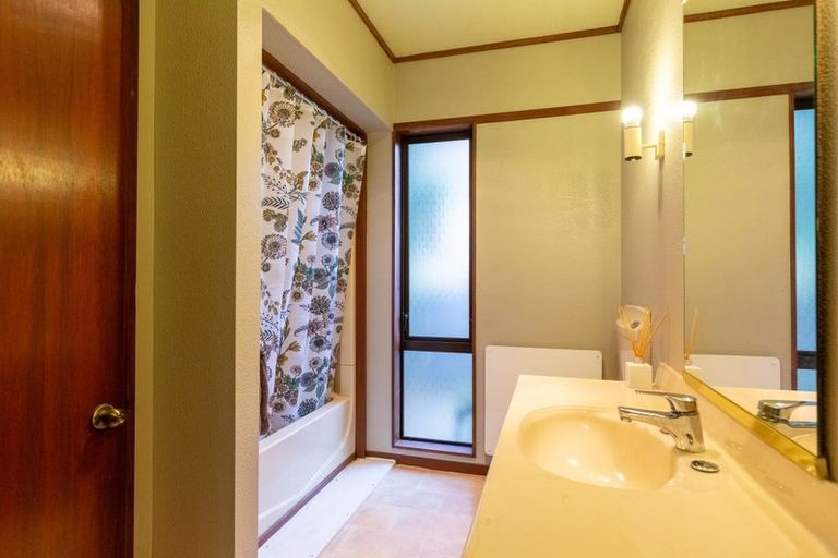 Photo of property in 2/4 Collingwood Street, The Wood, Nelson, 7010