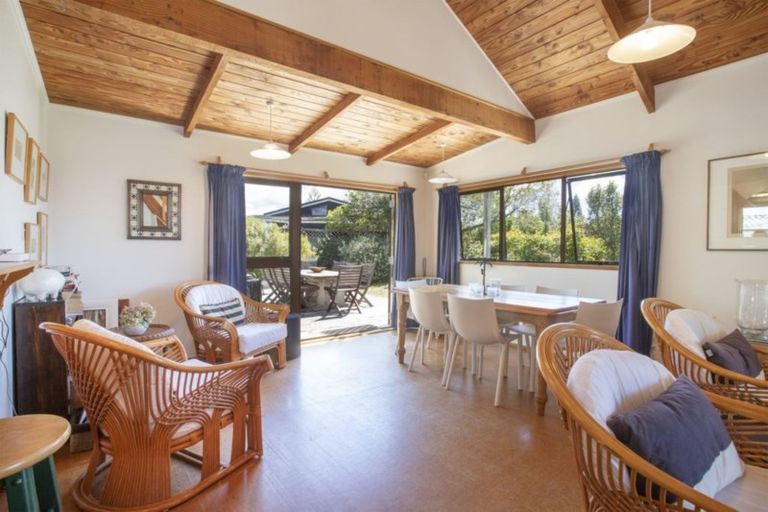 Photo of property in 11 Darroch Slope, Omaha, 0986