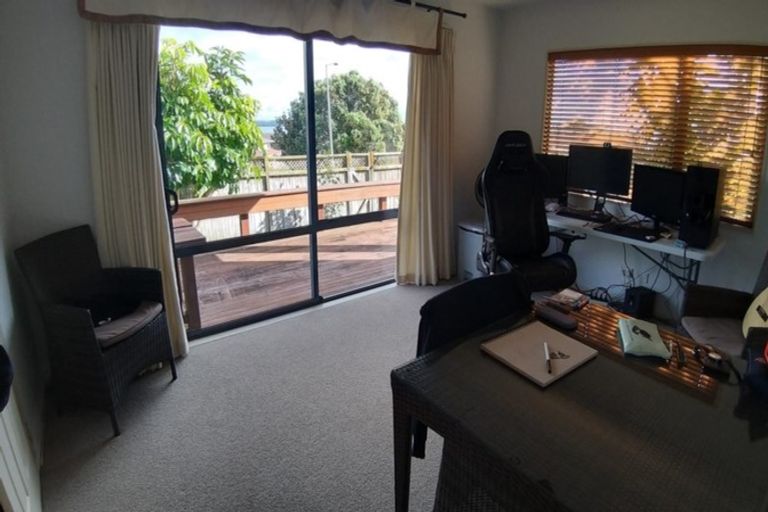 Photo of property in 63 Quedley Court, Eastern Beach, Auckland, 2012