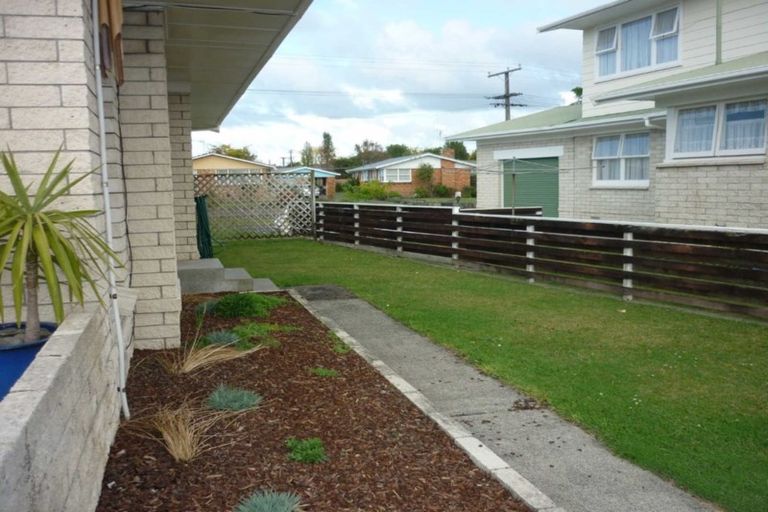 Photo of property in 37 Lewis Street, Glenview, Hamilton, 3206