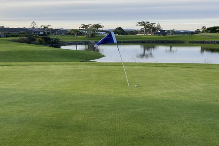 Photo of property in 14 Cayman Court, One Tree Point, 0118