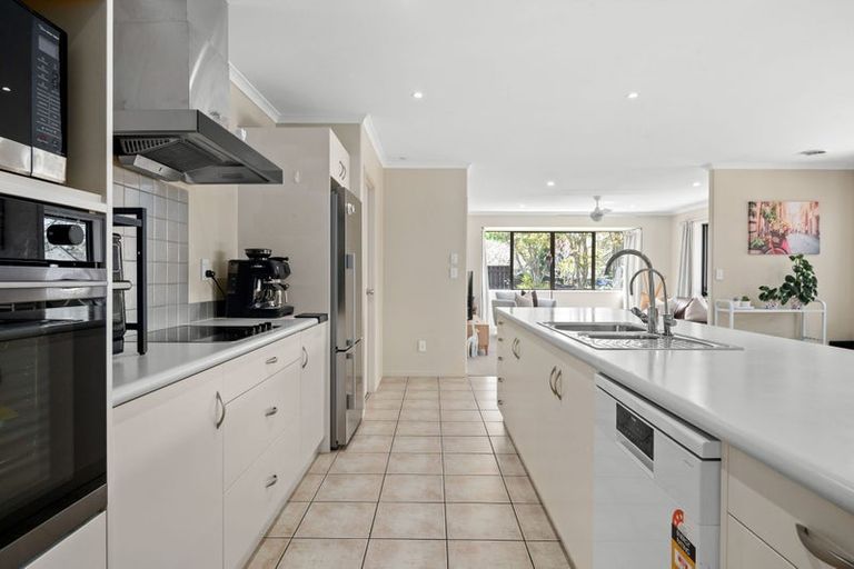 Photo of property in 2 Lavenham Place, Rototuna North, Hamilton, 3210