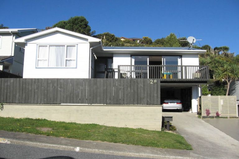 Photo of property in 28 Kingsley Street, Stokes Valley, Lower Hutt, 5019