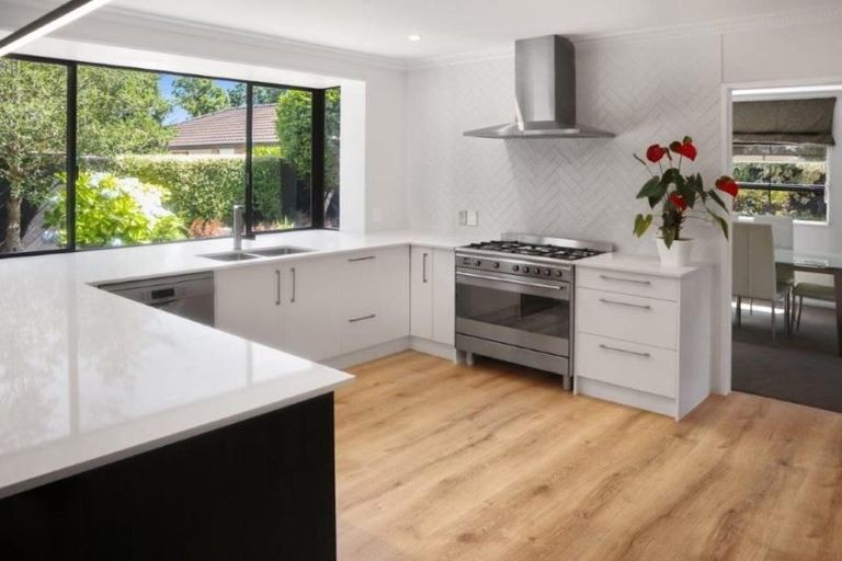 Photo of property in 5 Longwood Place, Harrowfield, Hamilton, 3210