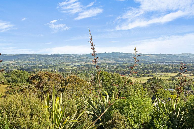 Photo of property in 40 Henriette Place, Totara Park, Auckland, 2105