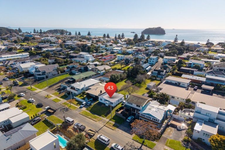 Photo of property in 43 Pitau Road, Mount Maunganui, 3116