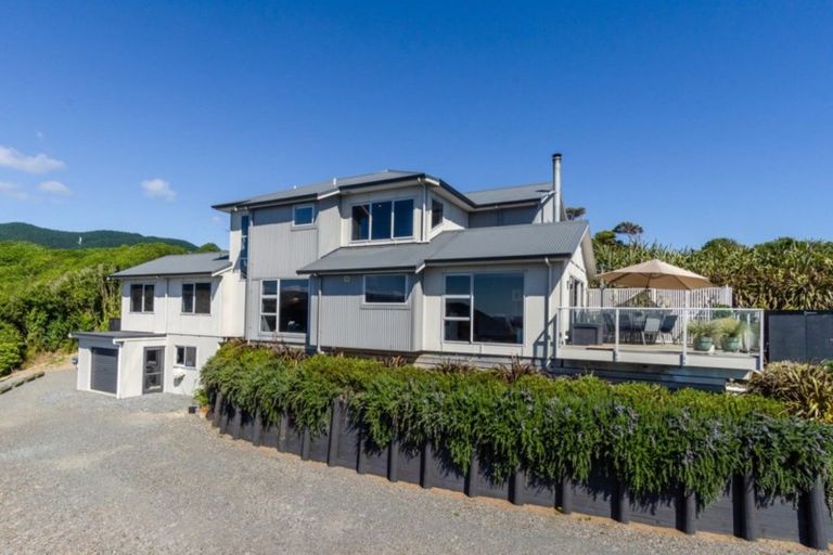 Photo of property in 79 Panorama Drive, Paraparaumu, 5032